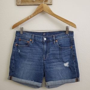 GAP DISTRESSED DENIM SHORT